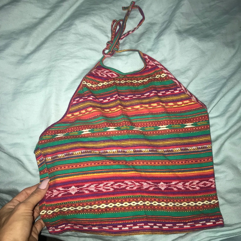 tribal backless crop
